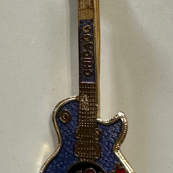 🎸Hard Rock Guitar 🎸 Pins Assortment - Picture 6 of 8